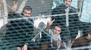 لليوم الثاني: الأسرى الفلسطينيين يواصلون خطواتهم الاحتجاجية ردا على التنكيل بالأسيرات