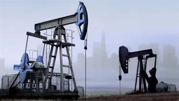 قرار روسيا خفض إنتاج النفط يرفع أسعار الخام بأكثر من 2%