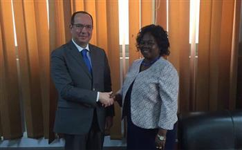 سفير مصر في جوبا يبحث العلاقات الثنائية مع وزيرة الشئون البرلمانية بـ«جنوب السودان»