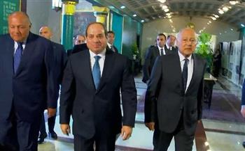 الرئيس السيسي يصل مقر الجامعة العربية لحضور مؤتمر دعم القدس