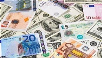 تباين أسعار العملات الأجنبية في ختام تعاملات اليوم الاثنين