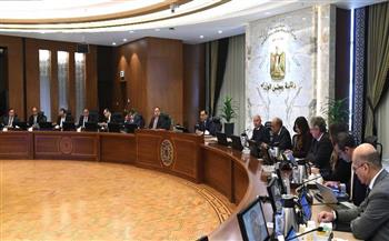 رئيس الوزراء: هدفنا توطين وتعميق صناعة السيارات في مصر