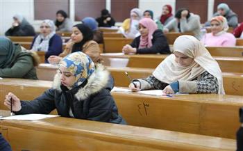 جامعة القاهرة : 33 ألف طالب أنهوا امتحاناتهم بالتعليم المدمج دور يناير 2023