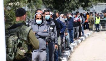 العمل الفلسطينية تستنكر إجراءات الاحتلال الإسرائيلي بتحويل أموال تقاعد العمال إلى شركة إسرائيلية خاصة