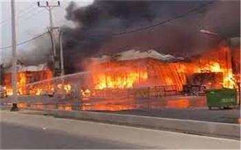 حريق هائل يلتهم أكثر من مائة متجر بسوق خيرية ولاية آسام الهندية