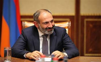 رئيس الوزراء الأرميني يلتقي بالرئيس الفرنسي على هامش مؤتمر ميونيخ للأمن