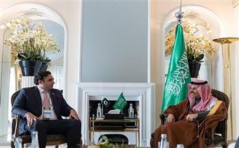 وزيرا خارجية السعودية وباكستان يبحثان سبل تعزيز الأمن والسلم الدوليين