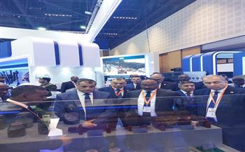 وزير الدولة للإنتاج الحربي يزور الجناح السوداني بمعرض الدفاع الدولي «IDEX 2023»