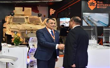 وزير الدولة للإنتاج الحربي يتفقد أجنحة عدد من الشركات بمعرض الدفاع الدولي