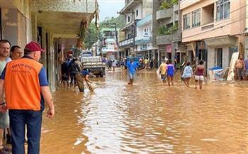ارتفاع حصيلة ضحايا الفيضانات والانهيارات الأرضية في البرازيل إلى 48 شخصا