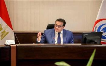 وزير الصحة يؤكد الدور المحوري لمهنتي التمريض والقبالة في مصر
