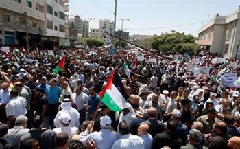 مظاهرات شرق غزة تنديدا بعدوان الاحتلال الإسرائيلي على نابلس