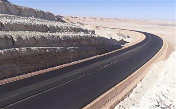 محافظ الوادي الجديد: مشروعات الطرق الجديدة في المحافظة نفذت على 3500 كيلو