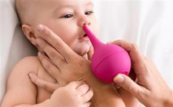 للأمهات.. 8 طرق آمنة لتنظيف أنف رضيعك دون أن يتأذى