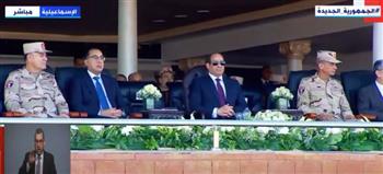 الرئيس يتفقد اصطفاف المعدات لتنفيذ خطة التنمية في سيناء | فيديو