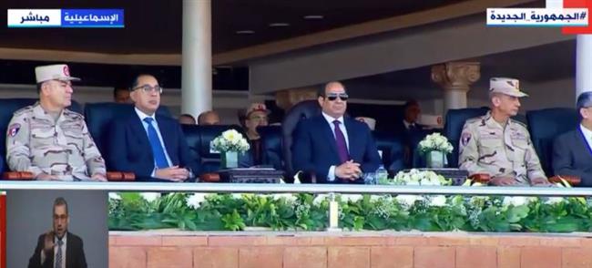 الرئيس يتفقد اصطفاف المعدات لتنفيذ خطة التنمية في سيناء | فيديو