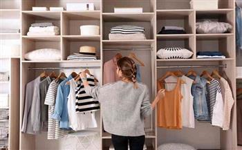 11 طريقة بسيطة لترتيب خزانة ملابسك