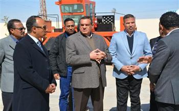 وزير التنمية المحلية يتفقد مصنع تدوير المخلفات بقرية تونا الجبل في المنيا  