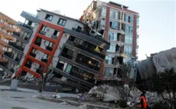 رعب جديد.. لحظات انهيار مزيد من المباني في زلزال تركيا اليوم (فيديو)