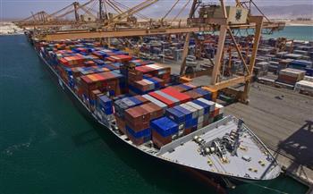 قطاع الشحن بميناء صلالة العُماني يسجل نمواً 9 % وبضائع تصل لـ 18.3 مليون طن