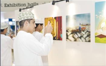 ردهة الفنون حاضرة بقوة في الدورة الـ27 لمعرض مسقط الدولي للكتاب 