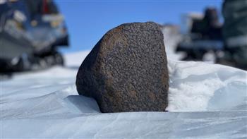 اكتشاف نيزك يبلغ وزنه 17 رطلا اختبأ في القطب الجنوبي لملايين السنين