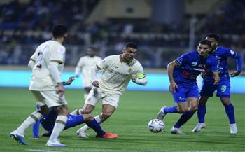 رونالدو يسجل ركلة جزاء وينقذ النصر من السقوط في الدوري السعودي