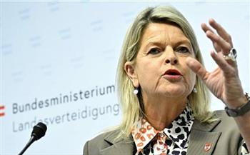 وزيرة الدفاع النمساوية: إبقاء القنوات الدبلوماسية مفتوحة مع روسيا ضرورة