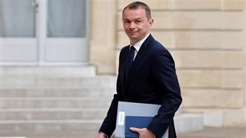 وزير العمل الفرنسي: قانون الهجرة الجديد يساعد على تسوية أوضاع آلاف في العام