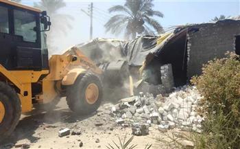 محافظ الإسكندرية يشدد على التصدي لمخالفات البناء وإزالة الإشغالات والتعديات
