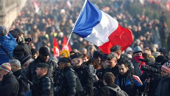 مسيرات في عدة مدن فرنسية في ثالث يوم من الاحتجاجات ضد إصلاح نظام التقاعد
