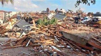 بعد التطاول على النبي.. «شارلي إيبدو» تسخر من ضحايا الزلزال في تركيا