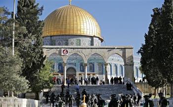 قيادي فلسطيني يُحذر من تصعيد إسرائيلي مُحتمل بالمسجد الأقصى خلال شهر رمضان المُقبل