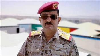 وزير الدفاع اليمني يبحث مع وفد من قيادة التحالف سبل تعزيز التعاون العسكري