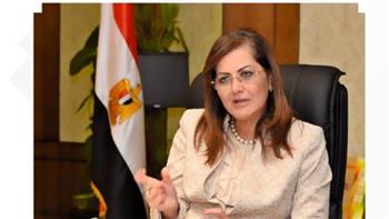 وزيرة التخطيط تستعرض الفرص الاستثمارية بمصر مع مسؤولين قطريين