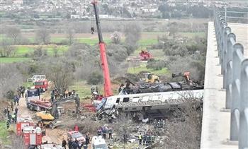 استقالة وزير النقل في اليونان بعد مقتل 36 شخصا في تصادم قطارين