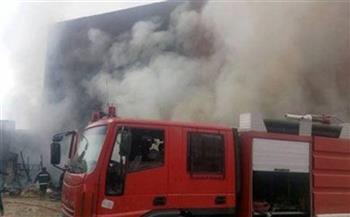 الحماية المدنية تسيطر على حريق مصنع بلاستيك بشبرا 