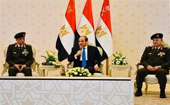 الرئيس السيسي يجتمع بقادة القوات المسلحة.. ويعرب عن تقديره لروح الشهيد «فيديو»