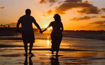 العشق الممنوع.. رجل يسرق زوجة ابنه ودراجته النارية 