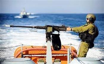 بحرية الاحتلال الإسرائيلي تهاجم الصيادين غرب خان يونس