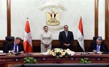 رئيسا وزراء مصر والدنمارك يشهدان توقيع تمديد اتفاقية التعاون القطاعي الاستراتيجي بشأن الطاقة وتنفيذ المساعدة 