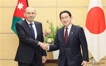 وزير خارجية الأردن ورئيس وزراء اليابان يبحثان تعزيز التعاون بين البلدين