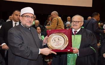 وزير الأوقاف: ‏الطب مهنة إنسانية.. وعلاج المرضى باب من أوسع أبواب التكافل المجتمعي