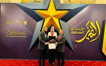 وزير التعليم العالي يهنئ بحوث الإلكترونيات لحصوله على المركز الأول بجائزة مصر للتميز الحكومي