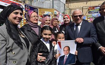 محافظ بورسعيد يشهد حفل ختام لأنشطة توجيه عام الصفوف الأولى للمرحلة الابتدائية 