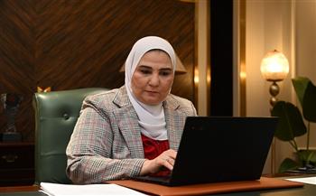وزيرة التضامن تعقد أولى اجتماعاتها من المقر الجديد بالعاصمة الإدارية 