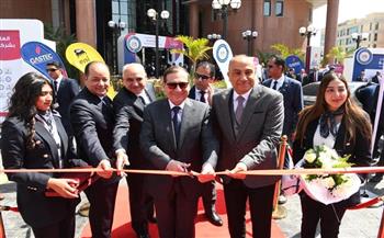 افتتاح أول مركز متنقل لتحويل وصيانة السيارات العاملة بالغاز الطبيعى بمصر