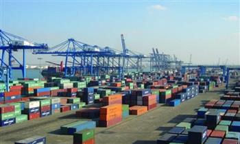 ميناء دمياط يتداول 26 سفينة للحاويات والبضائع العامة خلال 24 ساعة