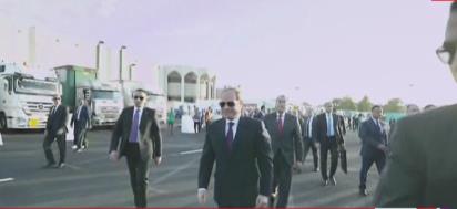 الرئيس السيسي يصل استاد القاهرة لحضور احتفالية «كتف في كتف» (بث مباشر)