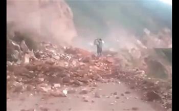 أصرّت على تصوير انهيار صخري.. الفضول يقتل امرأة في بيرو «فيديو»